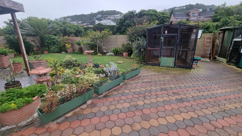 3 Bedroom Property for Sale in Outeniqua Strand Western Cape